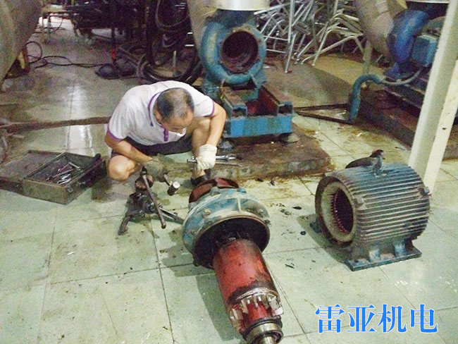 空調管道水泵維修7